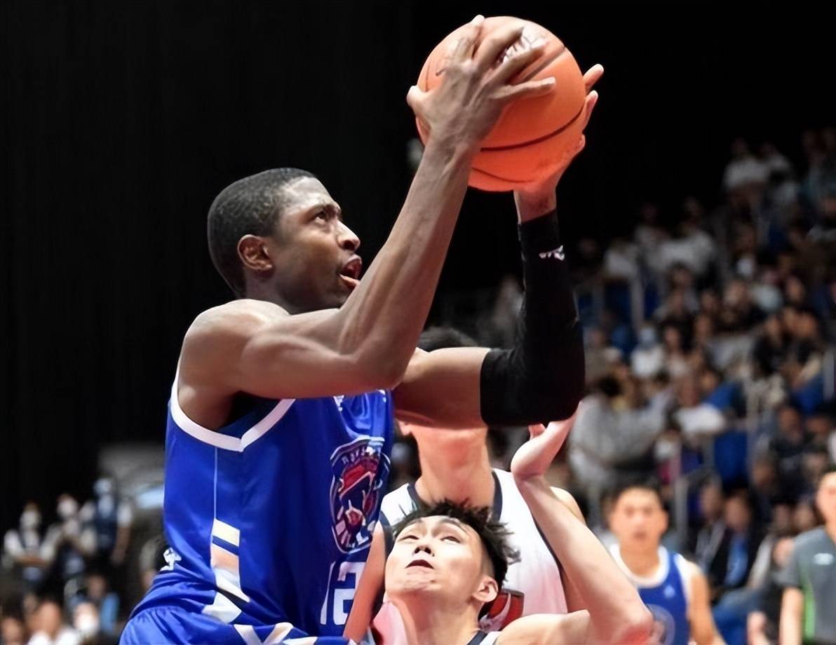 赛地聚焦——CBA常规赛今晨热度飙升，塞维利亚复出首秀，底气十足，资深球员宣示担当的简单介绍